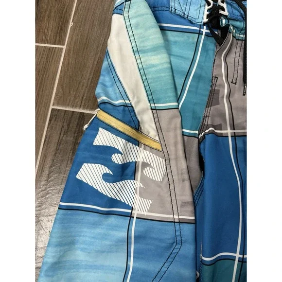 Vintage Y2K Billabong Board Shorts Mens Size 33 Spellout Surf Wear Skate Swim - Picture 4 of 8